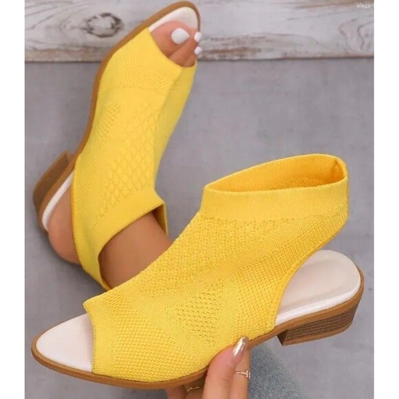 Yellow Peep Flat Open Toe Perforated Sandals Size 9.5 (41) - Picture 3 of 7